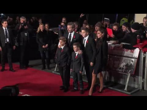 VIDEO : David Beckham Is Supported By Victoria and His Boys at Class Of 92 Premiere