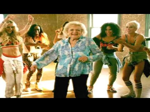VIDEO : Betty White no para a sus casi 92 aos