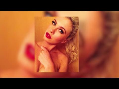 VIDEO : �Ser� que Ireland Baldwing pos� para SI 2014 Swimsuit Edition?