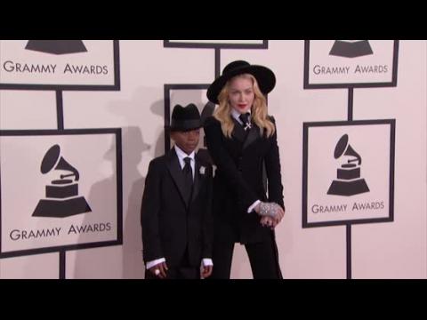 VIDEO : Madonna's 8-Year-Old Son Styled Her Grammy Red Carpet
