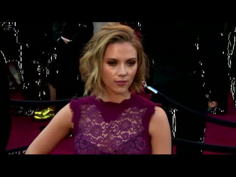 VIDEO : Scarlett Johansson Admits Porn Can Be Productive