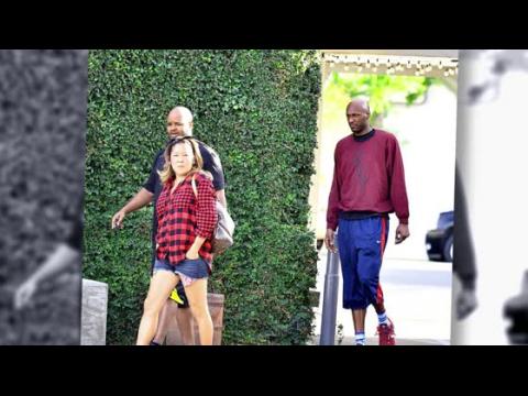VIDEO : Lamar Odom Lunches With Pals As Khloe Kardashian Plans Small Birthday Party
