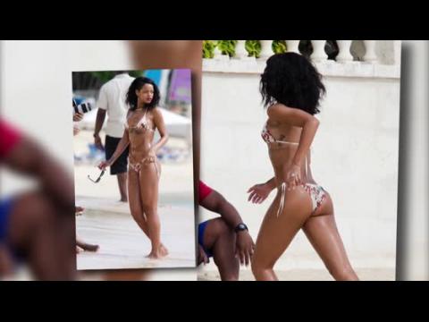 VIDEO : Rihanna muestra su cuerpo de biquini en Barbados