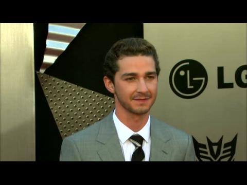 VIDEO : Shia LaBeouf Apologizes for 'Plagiarism' of Short Film