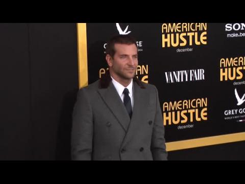 VIDEO : Bradley Cooper Opens Up About Past Alcohol Addictions