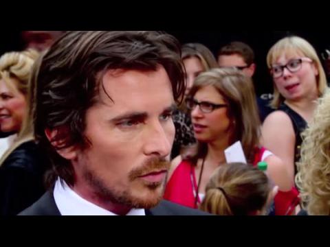 VIDEO : Christian Bale Offers Ben Affleck Batman Advice