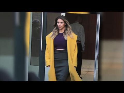 VIDEO : Kim Kardashian dment les rumeurs de chirurgie plastique pour perdre le poids de sa grossess