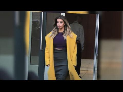 VIDEO : Kim Kardashian Slams Plastic Surgery Rumors About Her Baby Weight
