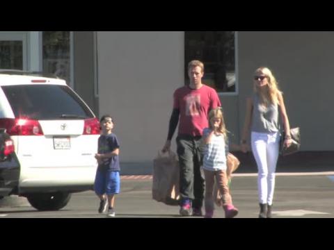 VIDEO : Gwyneth Paltrow Makes Her Kids Speak Spanish