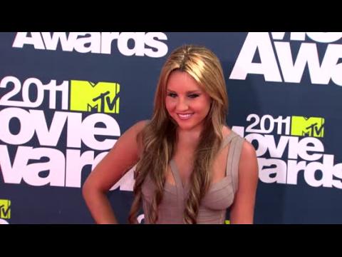 VIDEO : Amanda Bynes Fit For Trial, Will Live On Her Own After Rehab