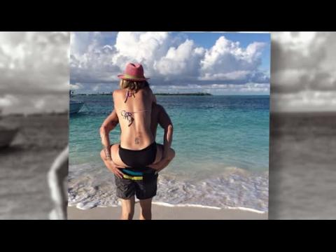 VIDEO : Kaley Cuoco and Ryan Sweeting Vacation in the Caribbean