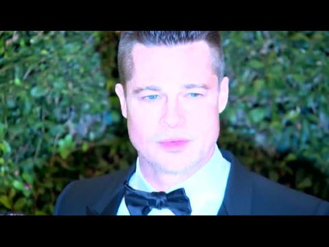 VIDEO : Brad Pitt compra un avin de 3M de la IIGM