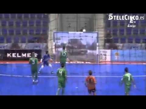 VIDEO : Un incroyable but marqu en Futsal !