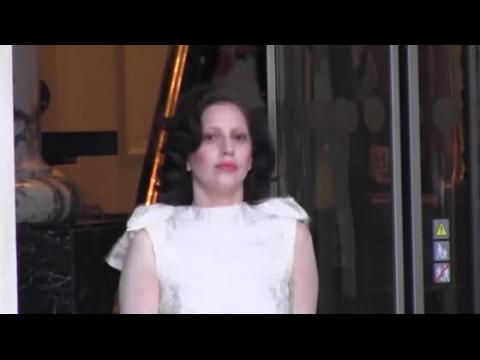 VIDEO : Lady Gaga admite su uso habitual de la marihuana durante lesin