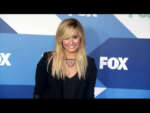 VIDEO : Demi Lovato Discusses Miley Cyrus' Antics and Being a Role Model