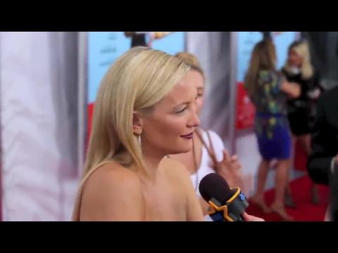 VIDEO : Kate Hudson Reveals Her Favorite On-Screen Kiss