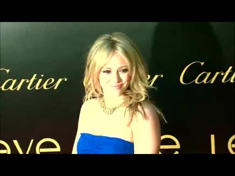 VIDEO : Hilary Duff parle de sa sparation trs difficile de Mike Comrie