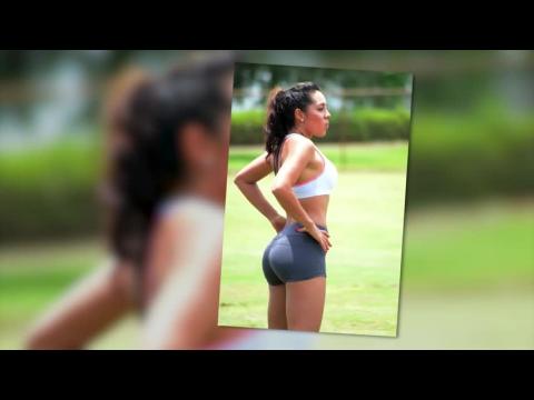 VIDEO : Andrea Calle Has a Sexy Workout in Miami