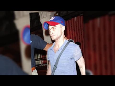 VIDEO : Daniel Radcliffe Looking Thin And Pale After Performance In London