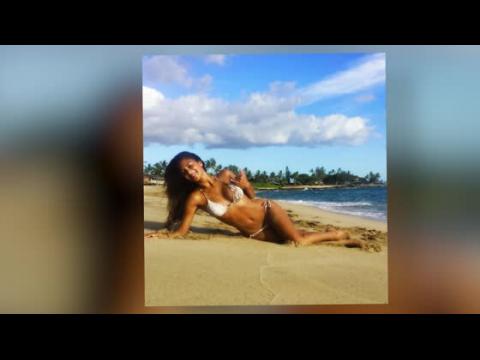 VIDEO : Nicole Scherzinger Instagrams Bikini Pics In Hawaii