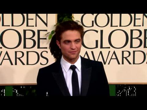 VIDEO : Robert Pattinson Wants To Strangle The Guy Who Came Up With R-Patz Nickname