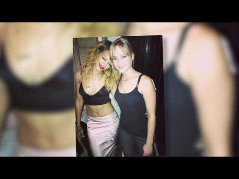 VIDEO : New BFF Alert! Rihanna Bumps Into Jennifer Lawrence
