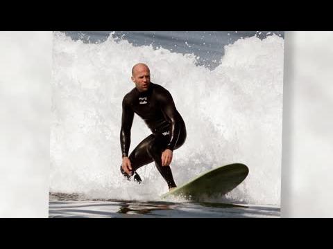 VIDEO : Jason Statham Surfe  Malibu