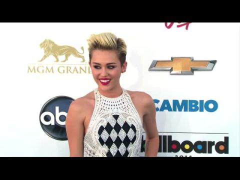 VIDEO : Miley Cyrus Named Most Cheat-Worthy Celeb