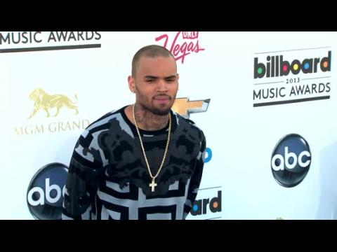 VIDEO : Chris Brown Secretly Check Into Jail, Released 45 Minutes Later
