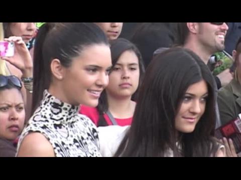 VIDEO : Kendall And Kylie Jenner Say They've Had To Grow Up Quickly