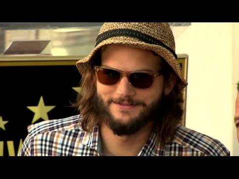 VIDEO : Ashton Kutcher Gets Truthful With Teens, Reveals Real First Name Is Chris
