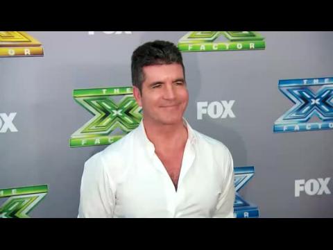 VIDEO : Simon Cowell regresar como juez al X-Factor del Reino Unido