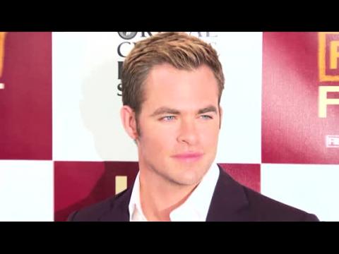 VIDEO : Chris Pine is New Face of Armani Fragrance