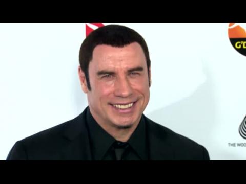 VIDEO : John Travolta parle de son cafouillage aux Oscars en prsentant Idina Menzel