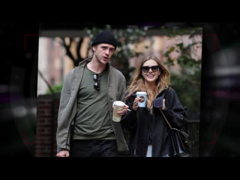 VIDEO : Elizabeth Olsen Reportedly Engaged