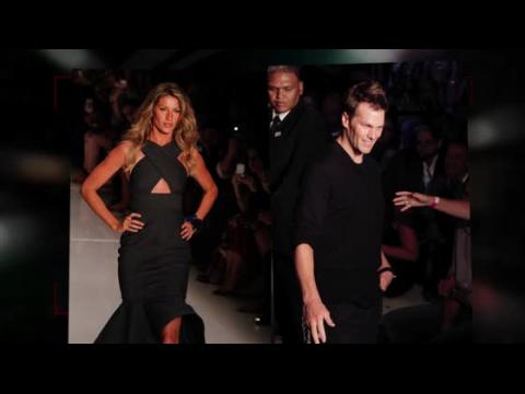 VIDEO : Tom Brady Supports Gisele Bundchen At Sao Paulo Fashion Week