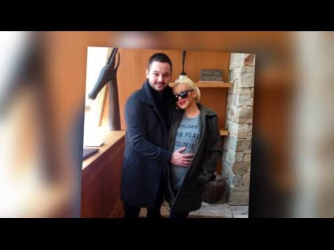 VIDEO : Christina Aguilera Is A Blissful Expectant Mom