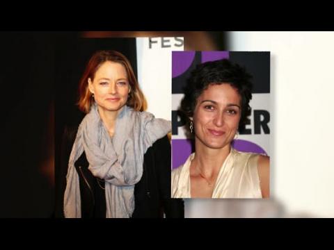 VIDEO : Jodie Foster Ties The Knot With Alexandra Hedison