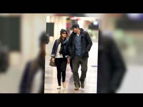 VIDEO : Ashton Kutcher Asked Mila Kunis' Father's Blessing Before Proposing