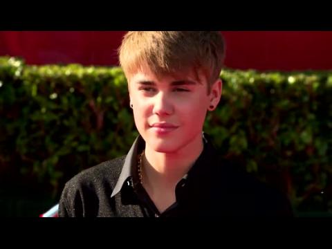 VIDEO : Justin Bieber evitar la crcel en el incidente de huevos