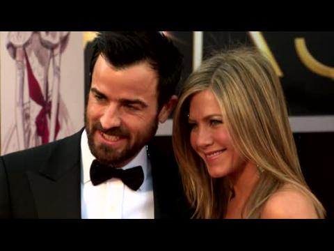 VIDEO : Are Jennifer Aniston and Justin Theroux Eloping To Mexico In Spring?