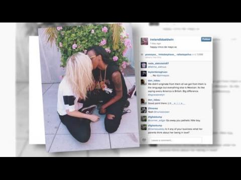 VIDEO : Ireland Baldwin besa rapera bisexual Angel Haze