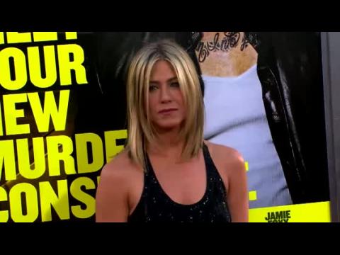 VIDEO : Quin est deteniendo a Jennifer Aniston para trabajar con Judd Apatow?