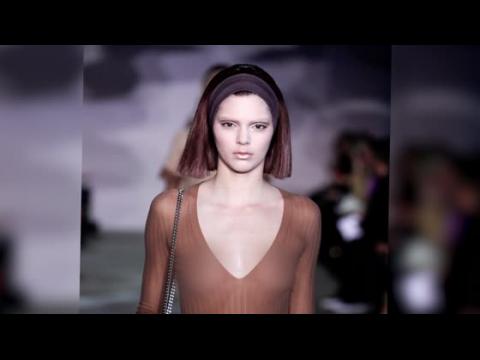 VIDEO : Kendall Jenner Flaunts Sheer Top On The Runway