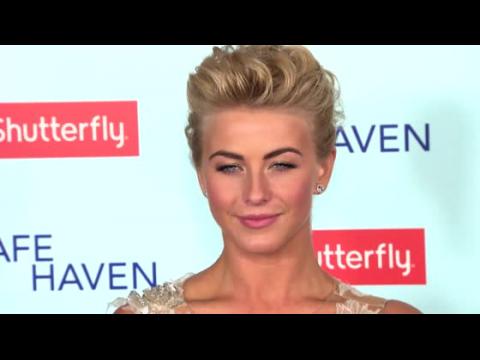 VIDEO : Julianne Hough Set Goal to Be Single For Entire Year After Seacrest Breakup