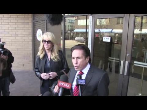 VIDEO : Lawyer Says Lindsay Lohan Didn't Do Drugs With Her Mom