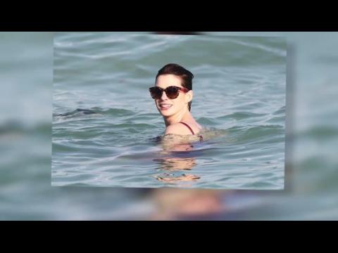 VIDEO : Anne Hathaway no estuvo a punto de ahogarse