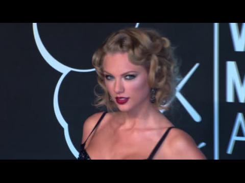 VIDEO : Taylor Swift Tops Rich List With $40 Million Earned Last Year