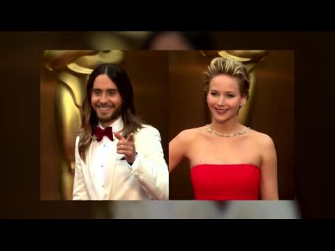 VIDEO : Jared Leto bromea sobre la torpeza de Jennifer Lawrence