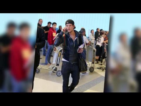 VIDEO : DJ Avicii a t hospitalis et a d annuler son show  Miami  la dernire minute